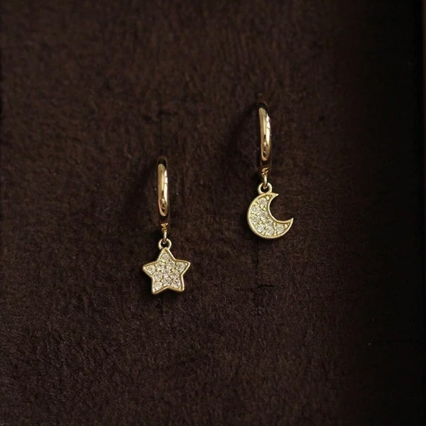 Boucles d’oreilles créoles NOCTURNE or jaune et cristaux blancs