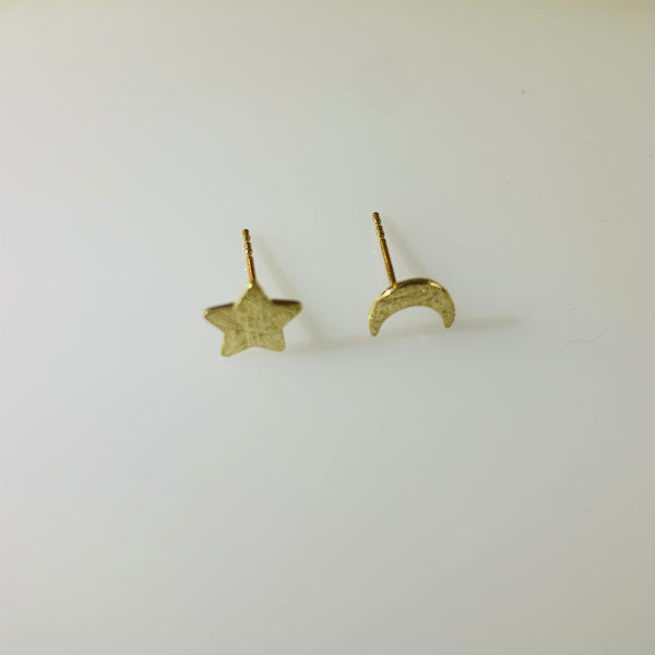 Asymmetrical earrings NOCHI yellow gold